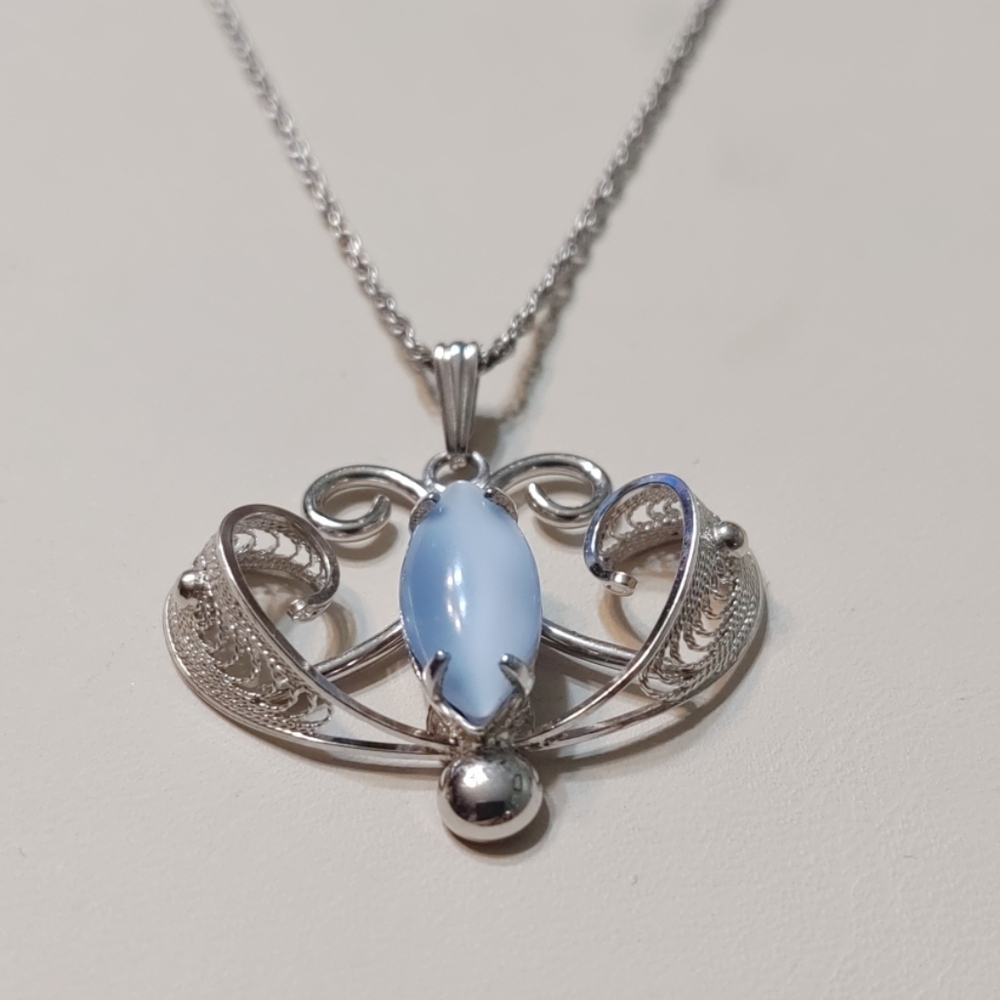 "Dixelle" Sterling Silver Necklace And Pendant